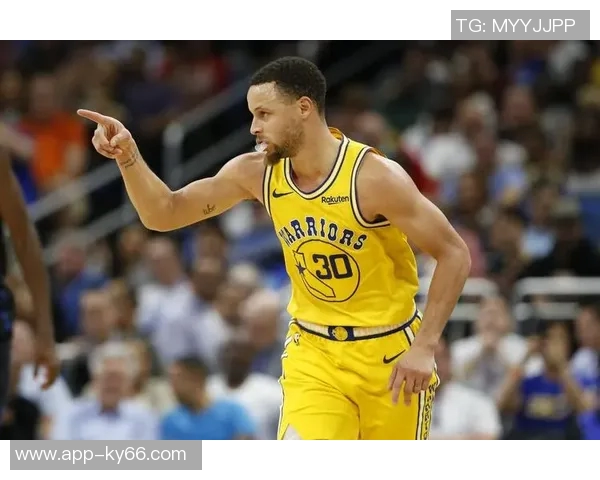 KD称赞小贾逐渐适应球队角色过去一个月表现出色为球队贡献良多