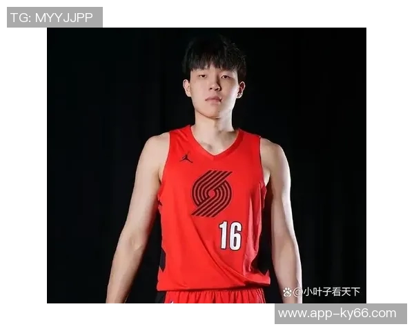 杨瀚森出战仅3分钟5天4赛遭遇进攻机会被判无效的尴尬经历